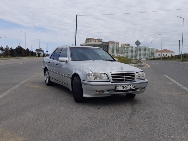 Mercedes C 200 1997, 228,000 km - 2.0 л - Bakı