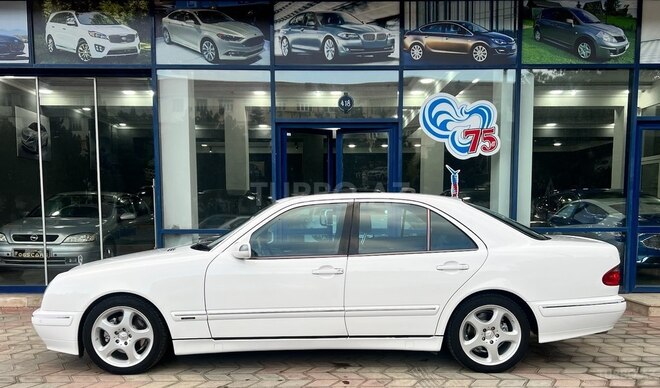Mercedes E 320 2000, 275,000 km - 3.2 l - Sumqayıt