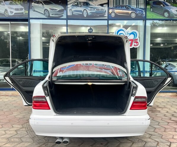 Mercedes E 320 2000, 275,000 km - 3.2 l - Sumqayıt