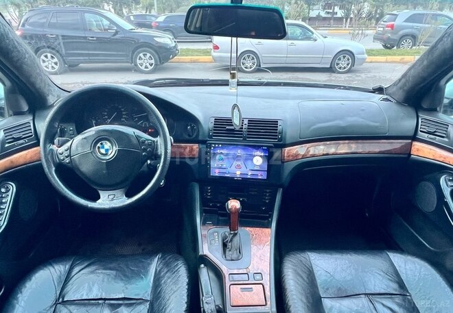 BMW 528 2000, 311,000 km - 2.8 л - Sumqayıt