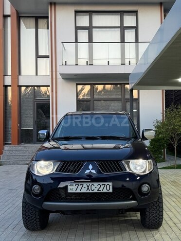 Mitsubishi L200 2009, 430,000 km - 2.5 l - Bakı