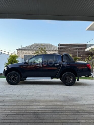 Mitsubishi L200 2009, 430,000 km - 2.5 l - Bakı