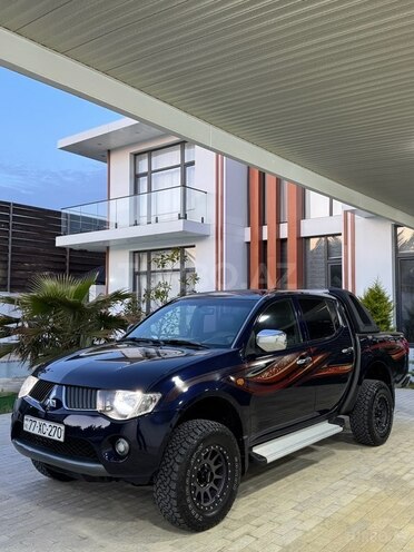 Mitsubishi L200 2009, 430,000 km - 2.5 l - Bakı