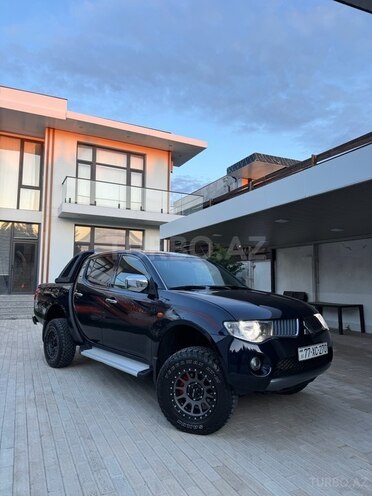 Mitsubishi L200 2009, 430,000 km - 2.5 l - Bakı