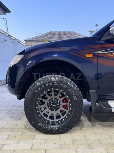 Mitsubishi L200 2009, 430,000 km - 2.5 l - Bakı