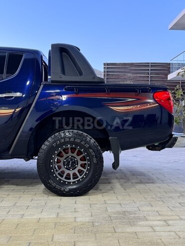 Mitsubishi L200 2009, 430,000 km - 2.5 l - Bakı