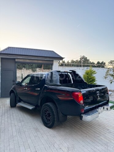 Mitsubishi L200 2009, 430,000 km - 2.5 l - Bakı