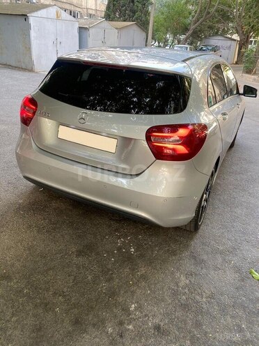 Mercedes A 180 2015, 50,000 km - 1.6 l - Bakı