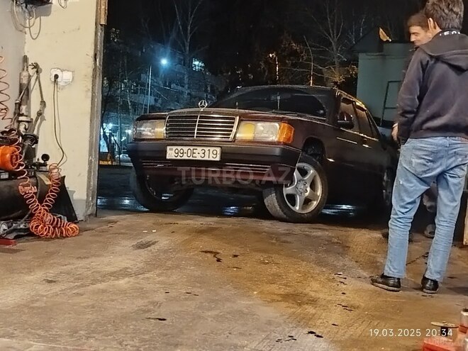 Mercedes 190 1992, 153,000 km - 1.8 l - Mingəçevir
