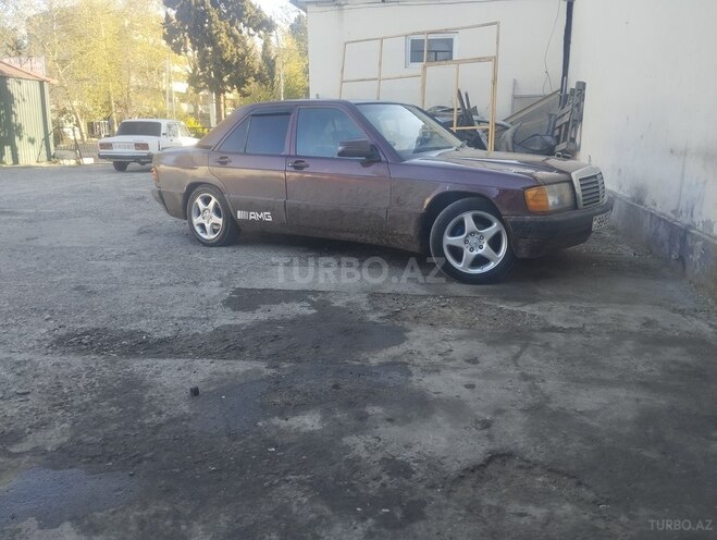 Mercedes 190 1992, 153,000 km - 1.8 l - Mingəçevir