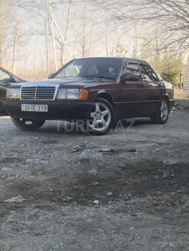 Mercedes 190 1992, 153,000 km - 1.8 l - Mingəçevir