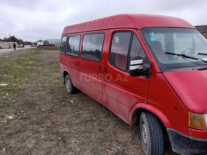 Ford Transit 1994, 300,000 km - 2.5 l - Qusar