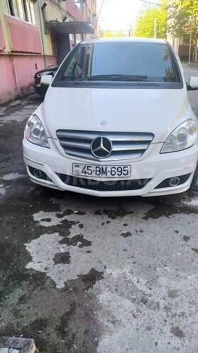 Mercedes B 170 2010, 176,000 km - 1.7 l - Mingəçevir