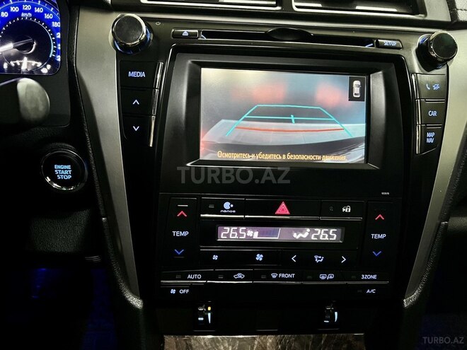 Toyota Camry-17