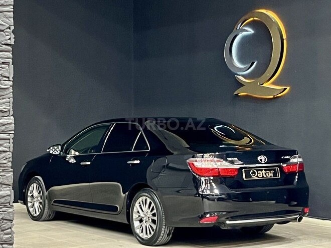 Toyota Camry-12