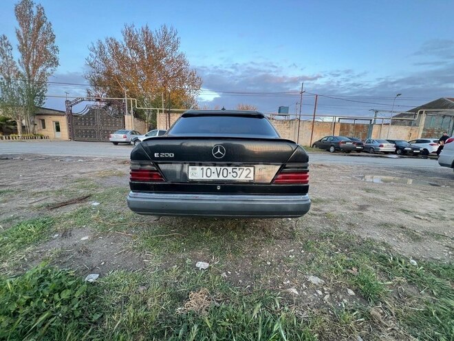 Mercedes E 200 d 1991, 380,000 km - 2.0 l - Bakı