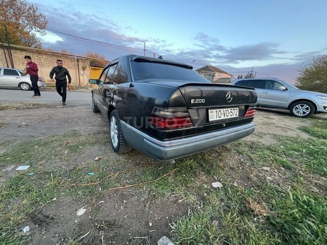Mercedes E 200 d 1991, 380,000 km - 2.0 l - Bakı
