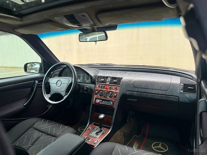 Mercedes C 240 1999, 335,000 km - 2.4 l - Bakı