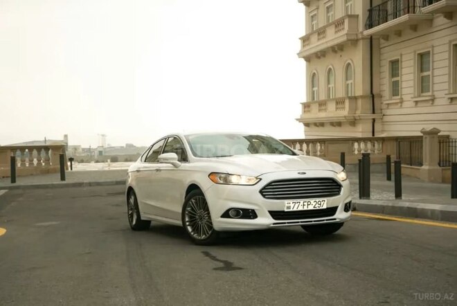 Ford Focus (North America) 2013, 190,000 km - 2.0 л - Bakı