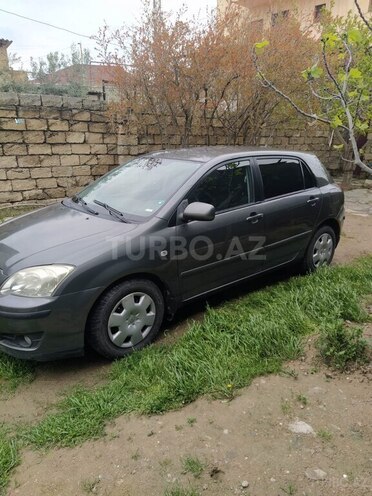 Toyota Corolla 2005, 300,000 km - 1.4 l - Bakı