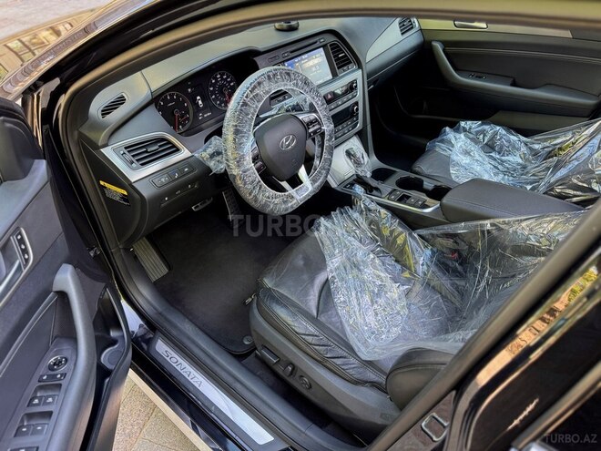 Hyundai Sonata-11