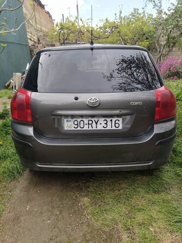 Toyota Corolla 2005, 300,000 km - 1.4 l - Bakı
