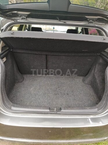 Toyota Corolla 2005, 300,000 km - 1.4 l - Bakı