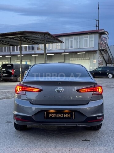 Hyundai Elantra 2019, 122,000 km - 2.0 l - Bakı