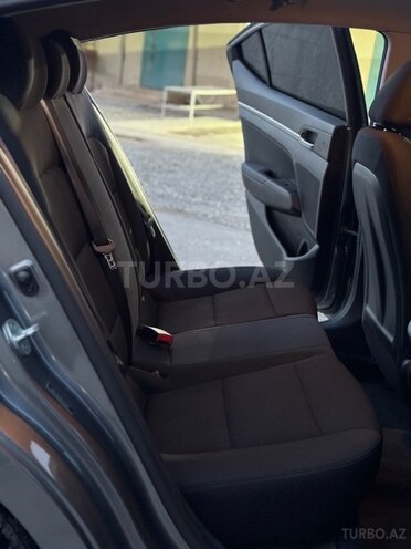 Hyundai Elantra 2019, 122,000 km - 2.0 l - Bakı