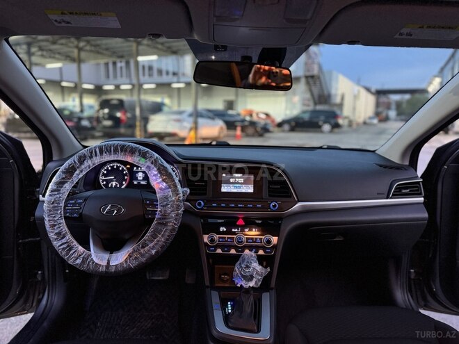 Hyundai Elantra 2019, 122,000 km - 2.0 l - Bakı