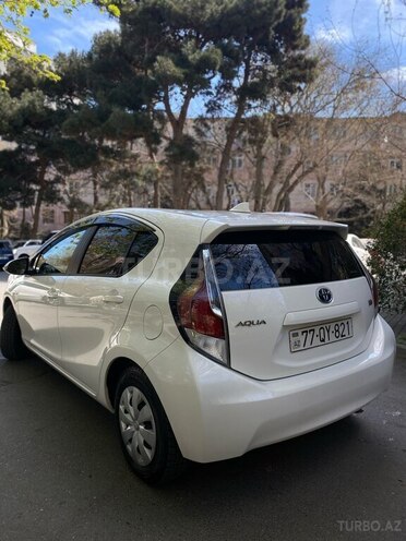 Toyota Aqua 2017, 80,000 km - 1.5 l - Bakı
