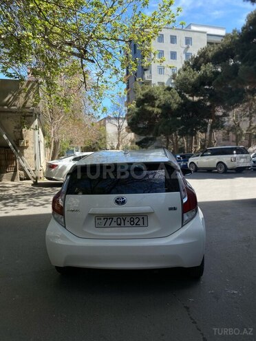 Toyota Aqua 2017, 80,000 km - 1.5 l - Bakı