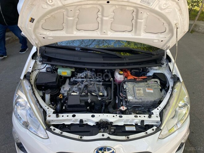 Toyota Aqua 2017, 80,000 km - 1.5 l - Bakı