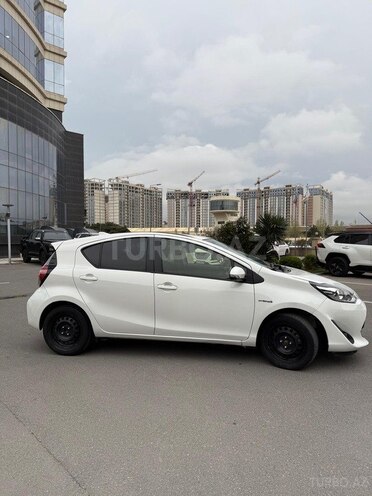 Toyota Aqua 2017, 122,347 km - 1.5 l - Bakı