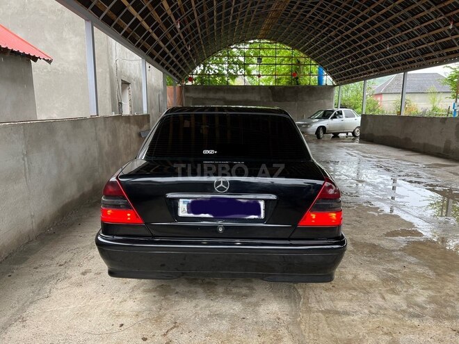 Mercedes C 220 d 1999, 355,200 km - 2.2 л - Masallı