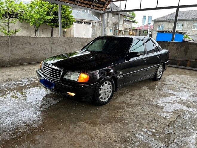 Mercedes C 220 d 1999, 355,200 km - 2.2 л - Masallı