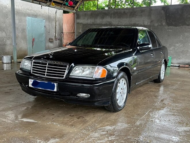 Mercedes C 220 d 1999, 355,200 km - 2.2 л - Masallı