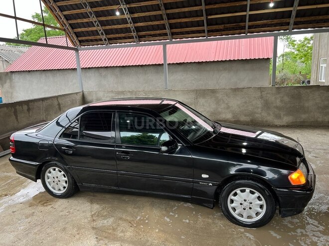 Mercedes C 220 d 1999, 355,200 km - 2.2 л - Masallı
