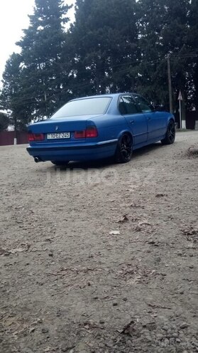 BMW 520 1988, 450,000 km - 2.5 l - Bakı