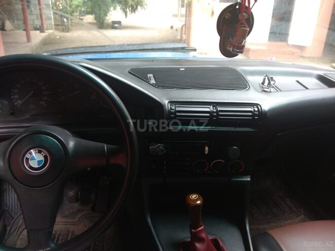 BMW 520 1988, 450,000 km - 2.5 l - Bakı