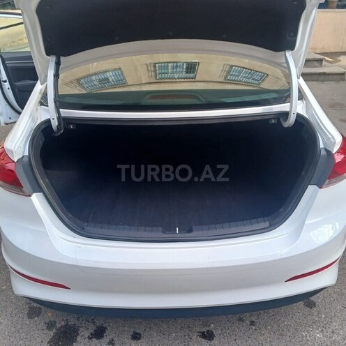 Hyundai Elantra 2018, 102,256 km - 2.0 л - Bakı