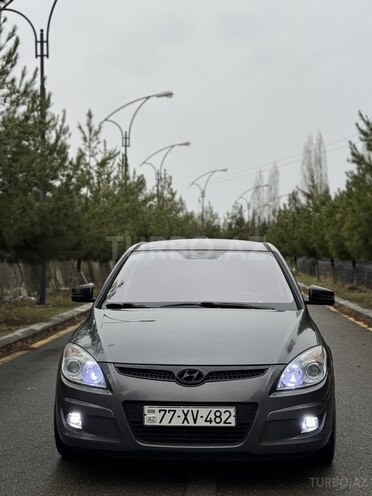 Hyundai i30 2008, 196,000 km - 1.4 л - Balakən
