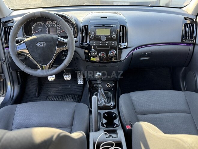 Hyundai i30 2008, 196,000 km - 1.4 л - Balakən