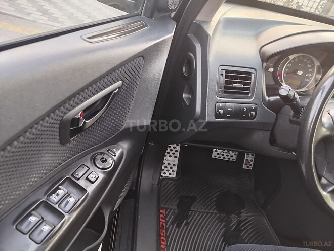 Hyundai Tucson 2009, 303,450 km - 2.0 l - Bakı
