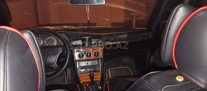 Mercedes 190 1993, 150,000 km - 2.0 l - Şirvan