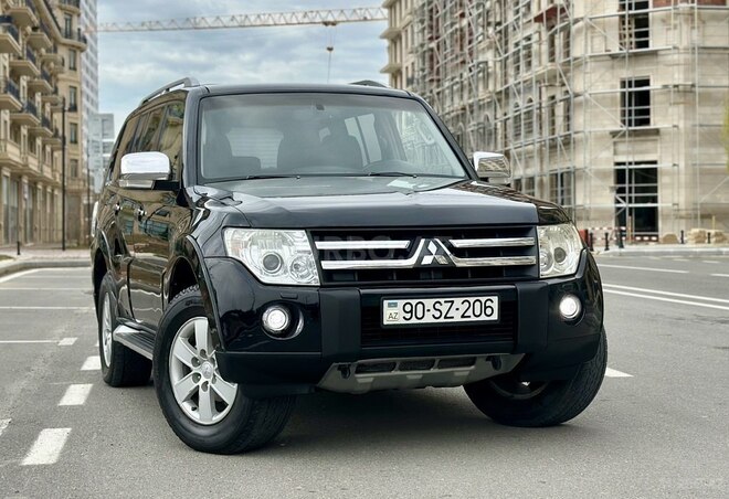 Mitsubishi Pajero 2009, 215,799 km - 3.0 l - Bakı