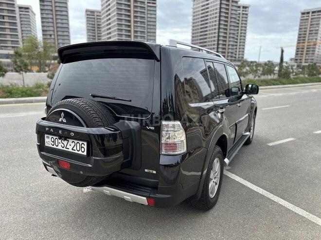 Mitsubishi Pajero 2009, 215,799 km - 3.0 l - Bakı