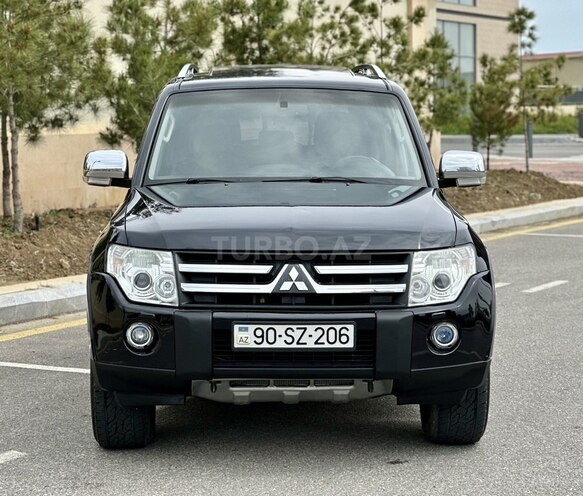 Mitsubishi Pajero 2009, 215,799 km - 3.0 l - Bakı