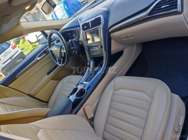 Ford Fusion (North America) 2013, 281,514 km - 1.6 l - Şəki