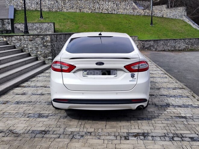 Ford Fusion (North America) 2013, 281,514 km - 1.6 l - Şəki